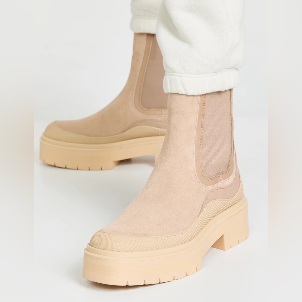 Sam Edelman Lulia Chelsea boot